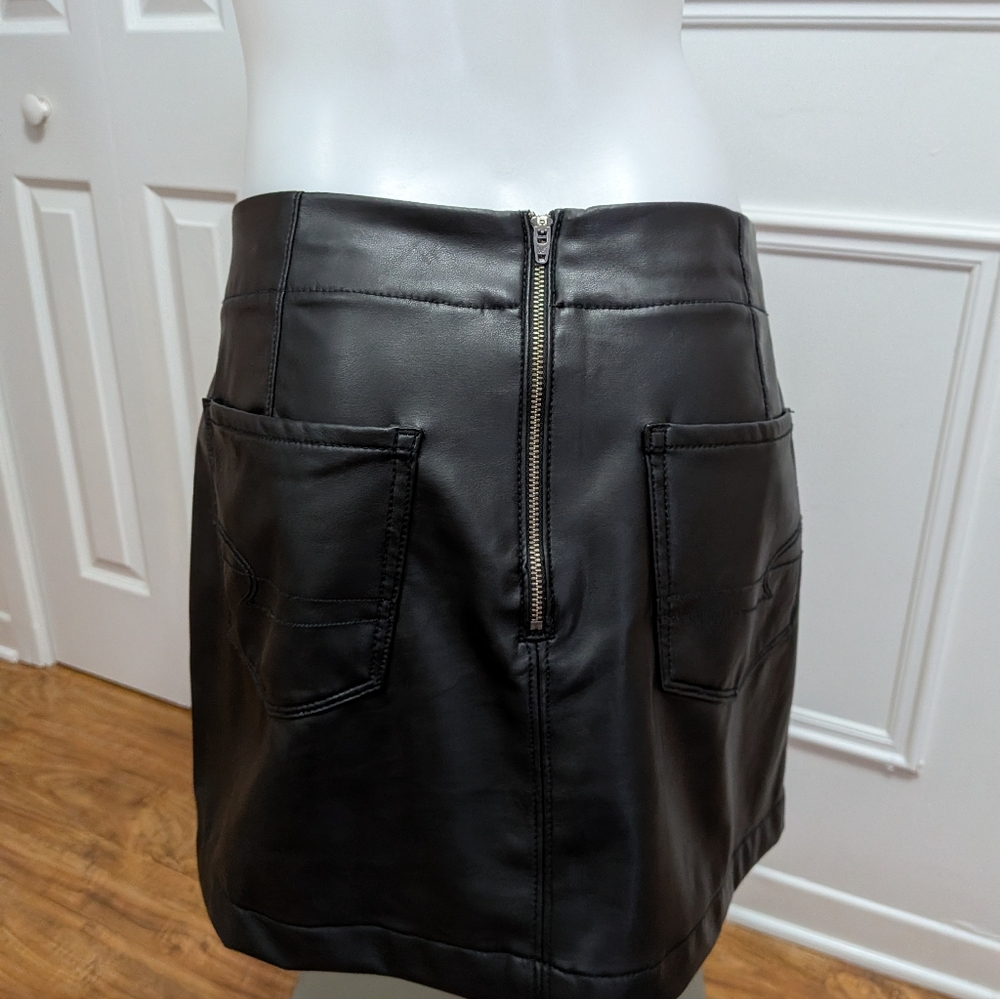 American Eagle Outfitters Black Mini Skirt